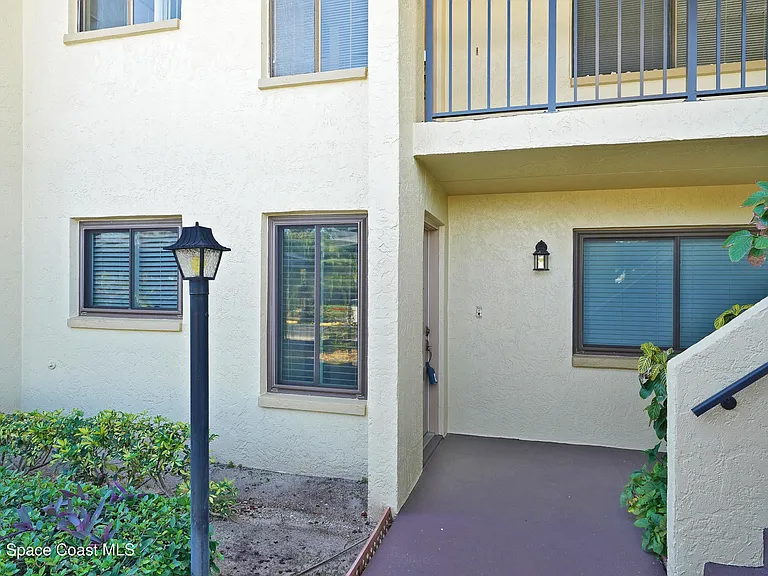 220 S 5th St #205 — Photo 2