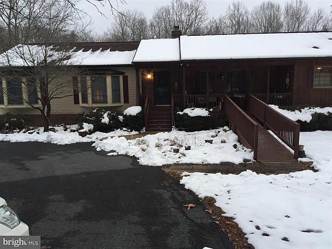 1st image of 9228 Edgewood Dr