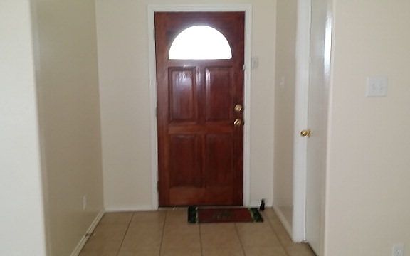 3rd image of 2306 N 44th Ln