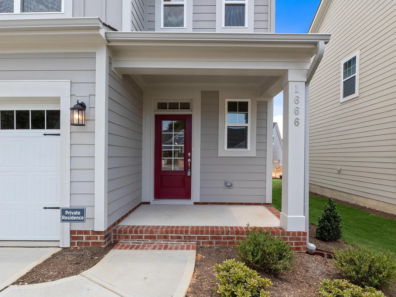 4 bed, 3.5 bath, 2768 sqft, $3,200 — Photo 4