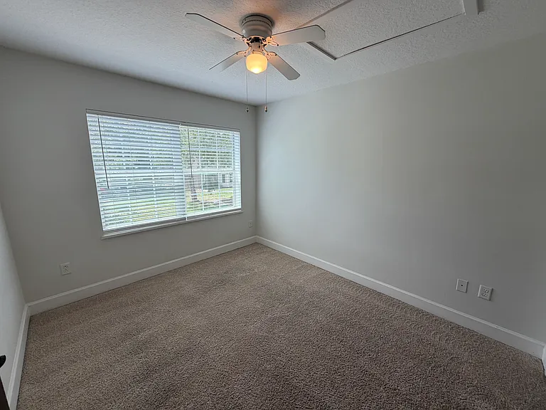 2108 Penny Ln — Photo 15