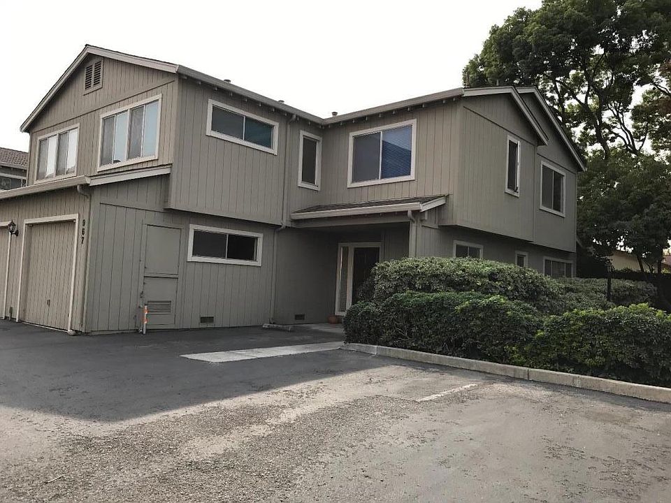 2nd image of 967 Branham Ln