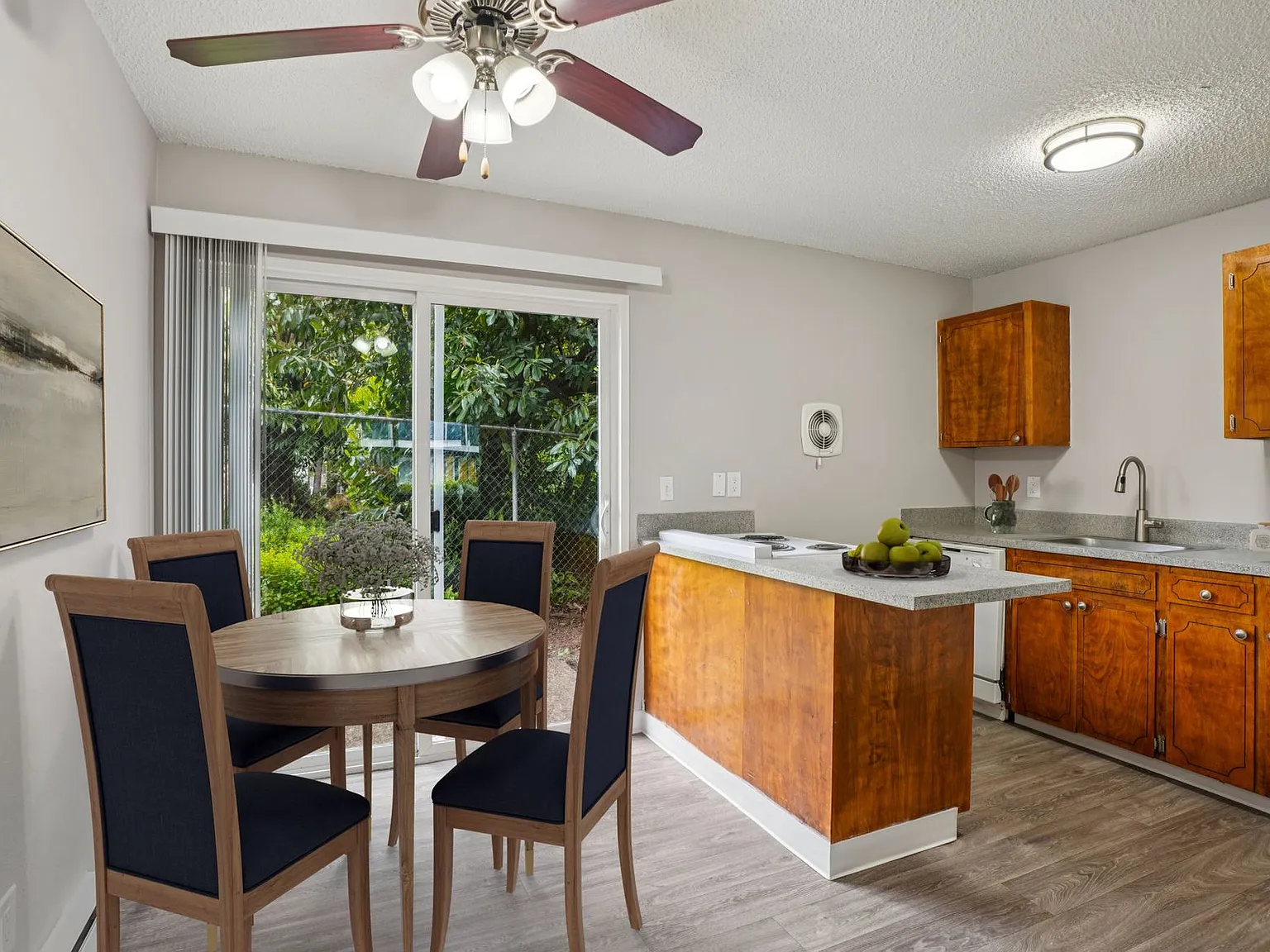 Forest Ridge Apartments — Photo 4