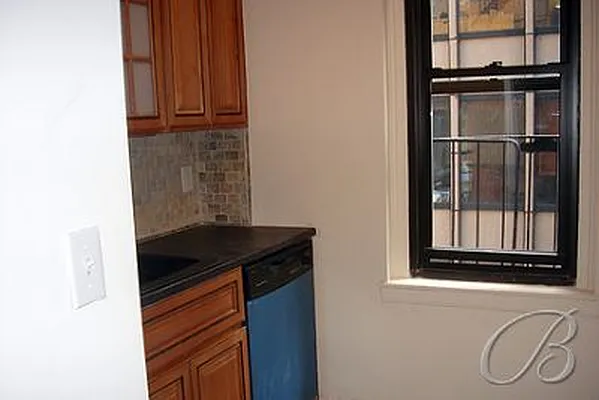 Rented by Bellmarc Realty | media 13