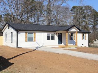 3615 Meadowview Dr, Lithia Springs, GA 30122