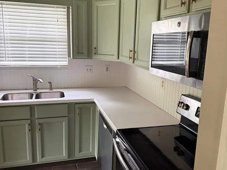 154 Brook Ct — Photo 6