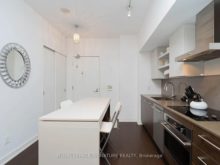 1030 King St W #456 — Photo 11