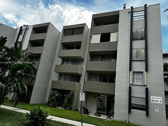 3rd image of 10090 NW 80th Ct APT 1230