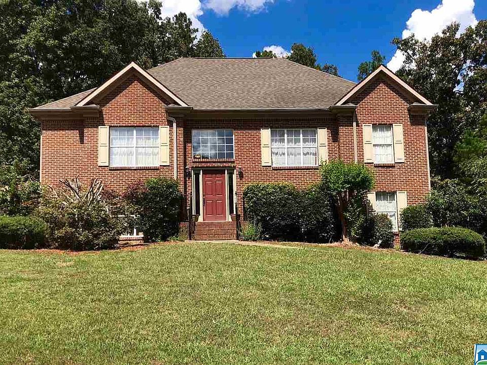 1st image of 160 Wisteria Dr