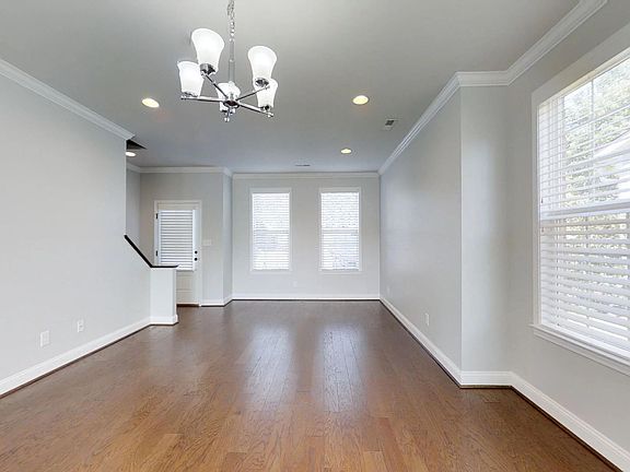 5th image of 314 S Pine St #516