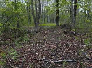 696 Lebanon Rd, Winterport, ME 04496