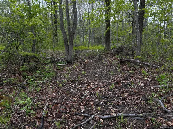 696 Lebanon Road, Winterport, ME 04496