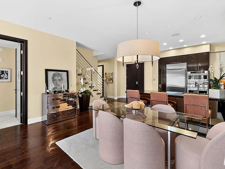 1318 S Roxbury Dr #314 — Photo 16