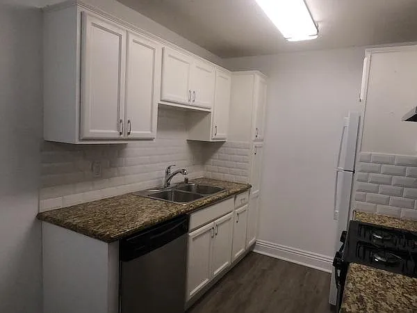 1472 Iris Ave #1 — Photo 7