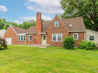 1912 Walnut Dr, Chester, VA 23836