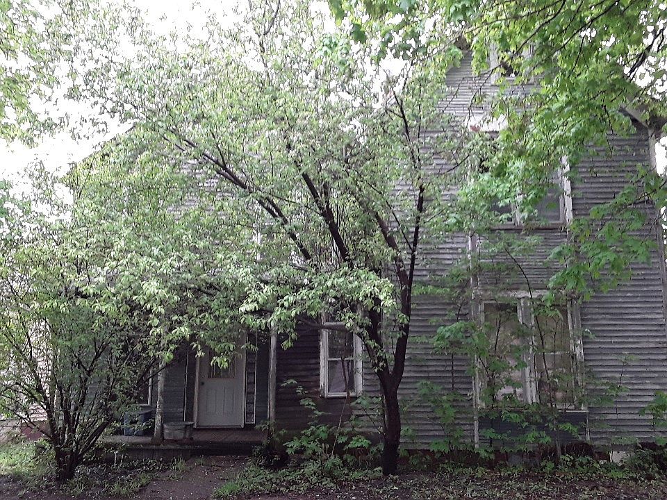 206 E Houghton St, Tuscola, IL 61953 Zillow