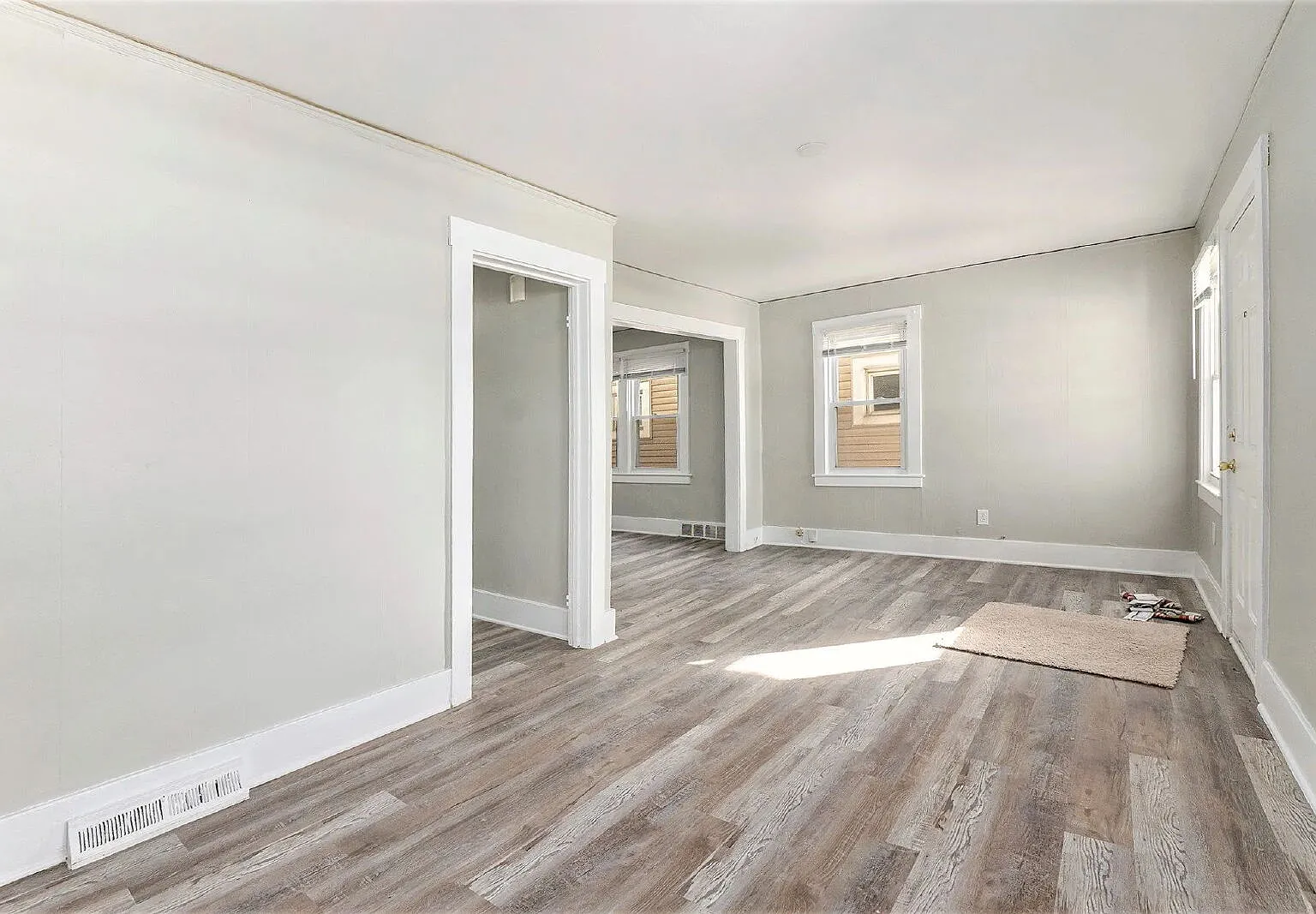 2 bed, 1.0 bath, $1,450 — Photo 3