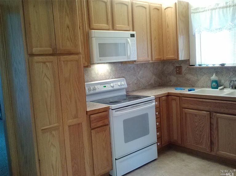 2nd image of 1693 Kidder Ave