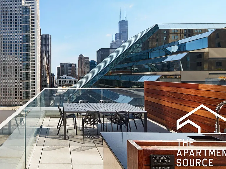 111 W Upper Wacker Dr #STUDIO — Photo 48