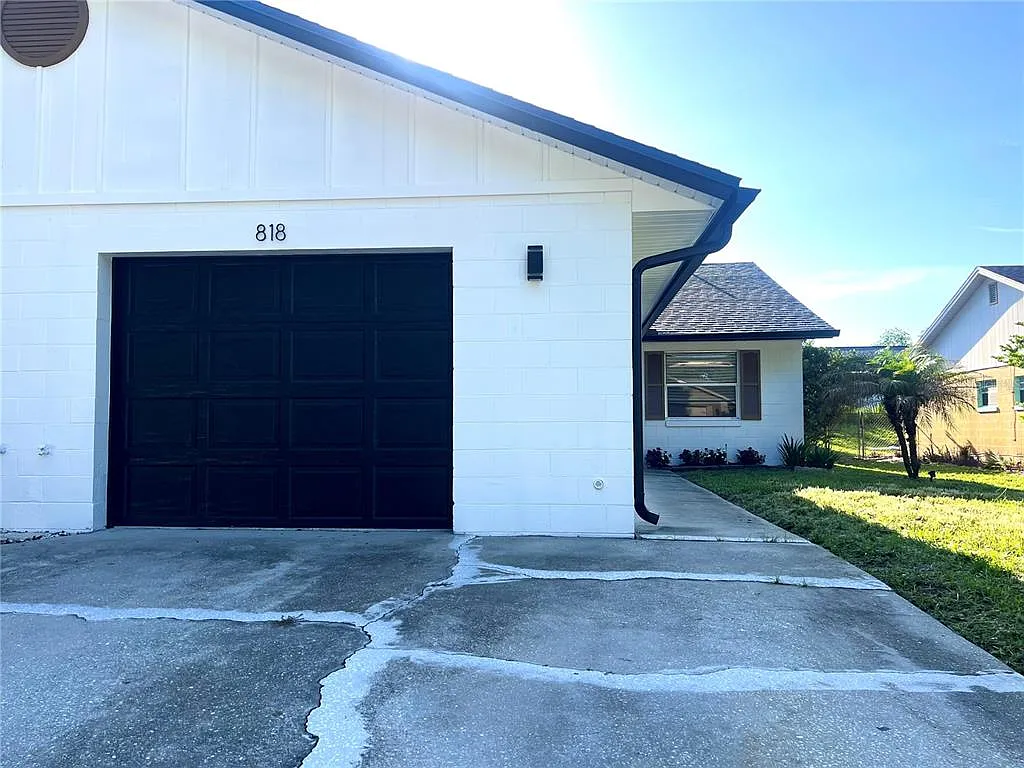 2 bed, 2.0 bath, 1000 sqft, $1,750 — Photo 2