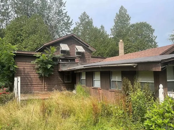 229 S 12th St, Fulton, NY 13069