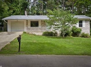 1403 Leonard St, Hot Springs, AR 71913