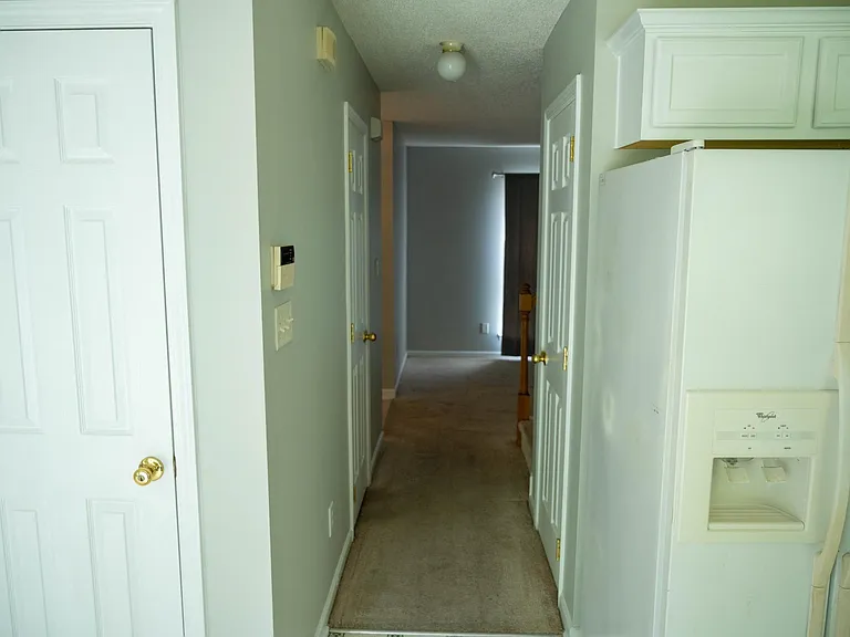 5320 Starflower Dr — Photo 2