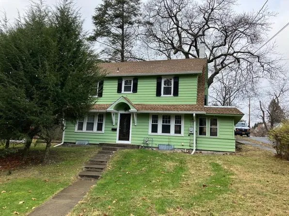 16 Marian Avenue, Poughkeepsie, NY 12601