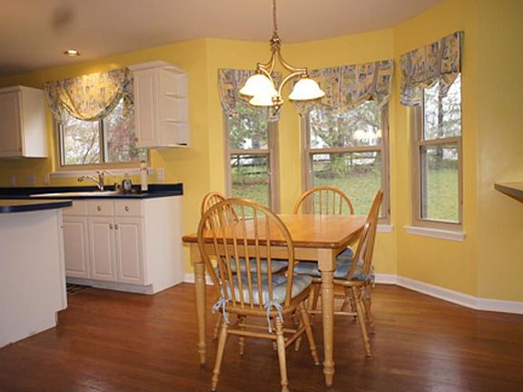 4th image of 5025 Stableton Dr