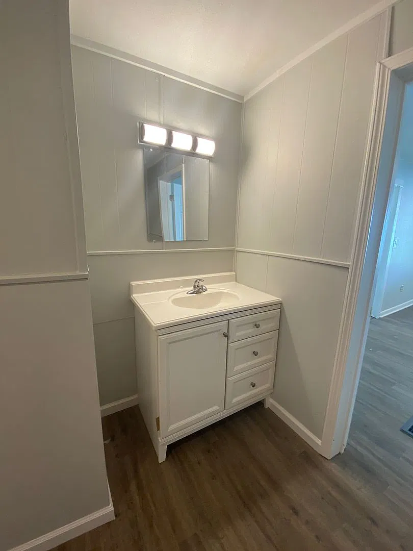 313 Hale Street — Photo 4