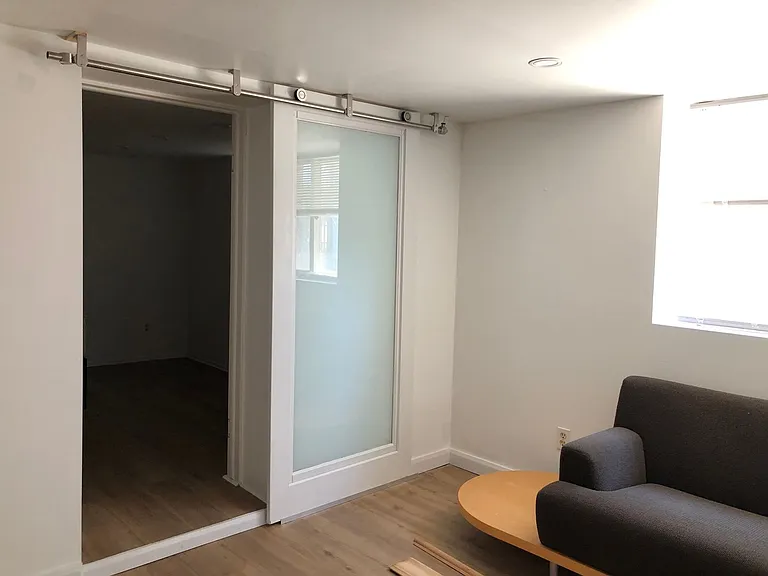 533 S 4th Ave — Photo 9