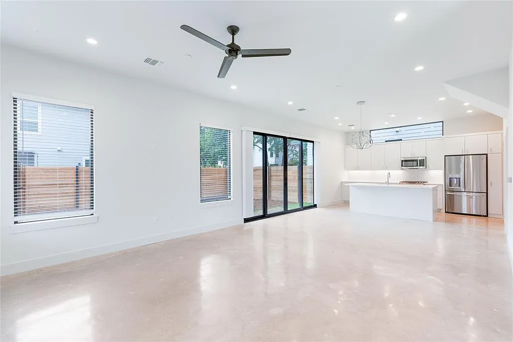 Building Photo - 1116 Walton Ln #1
