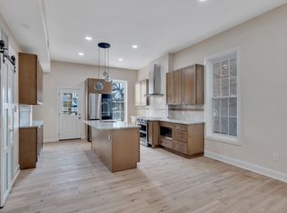 5 Riverside Ave APT 1, Rensselaer, NY 12144