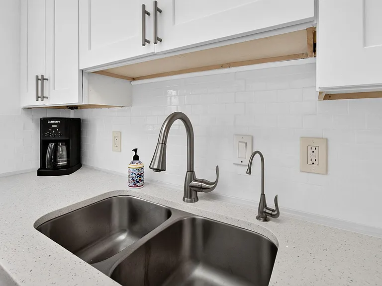 550 SW 2nd Ave #125 — Photo 12