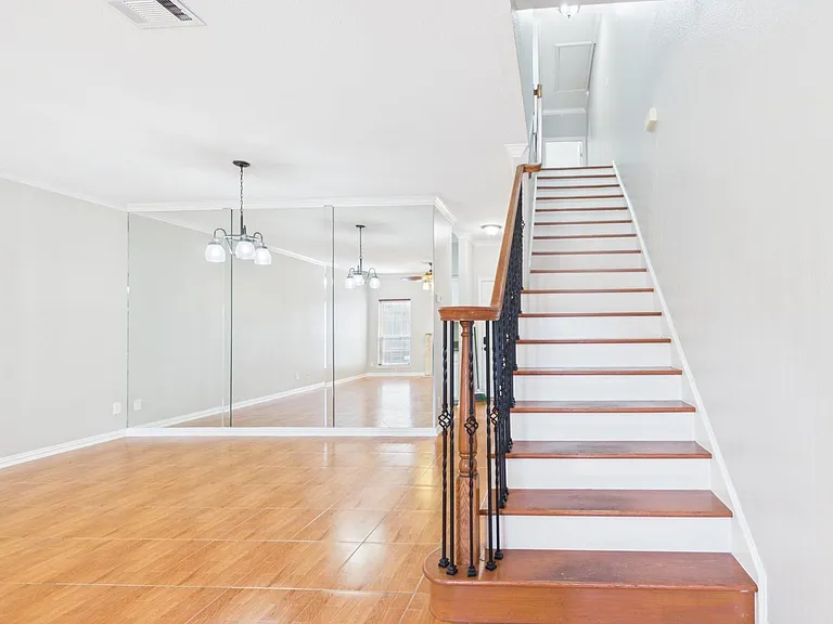 4001 Tanglewilde St #709 — Photo 10