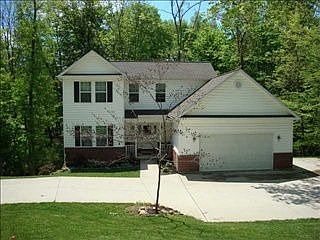 2nd image of 1115 Berwyn Ln