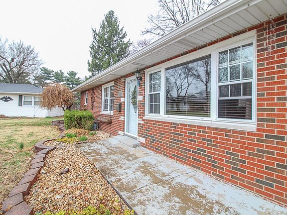 2nd image of 1643 Lindell Blvd