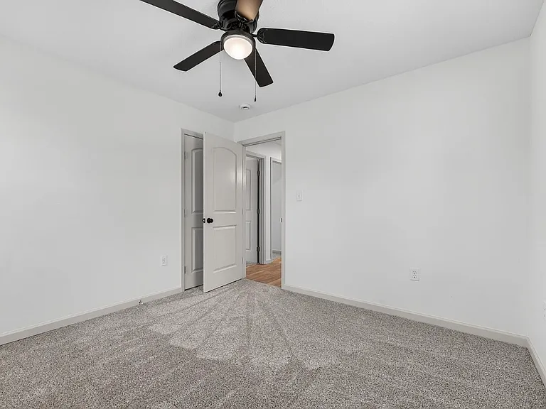 3409 NW 56th St — Photo 16