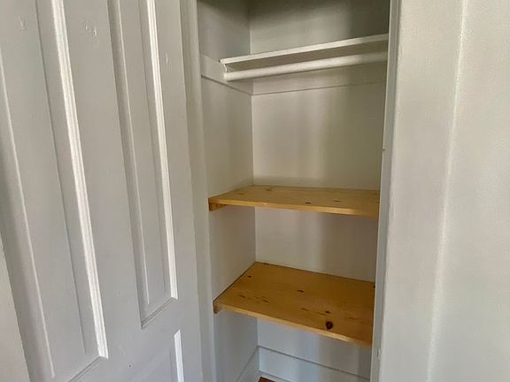 4th image of 419 Washtenaw Rd APT 2