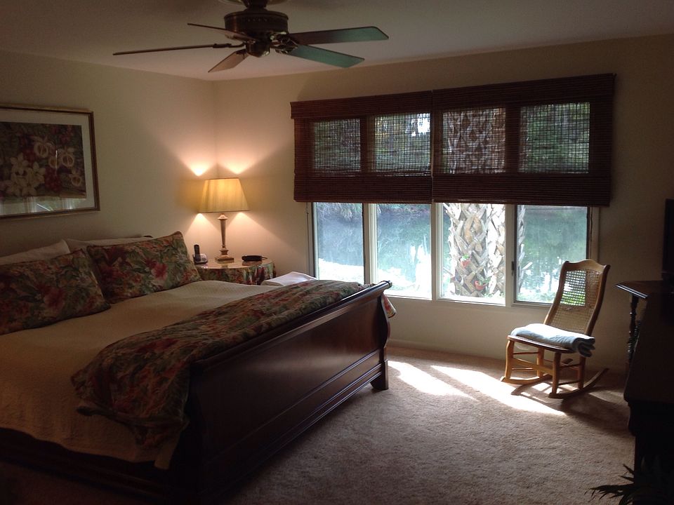 2nd image of 49 Players Club Villas Rd