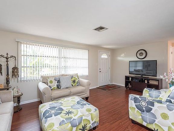 5th image of 3609 Oxford Dr