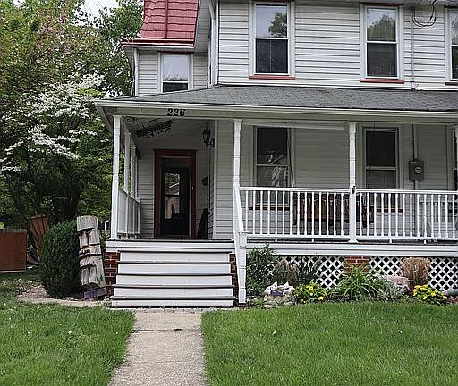 226 Side of twin home