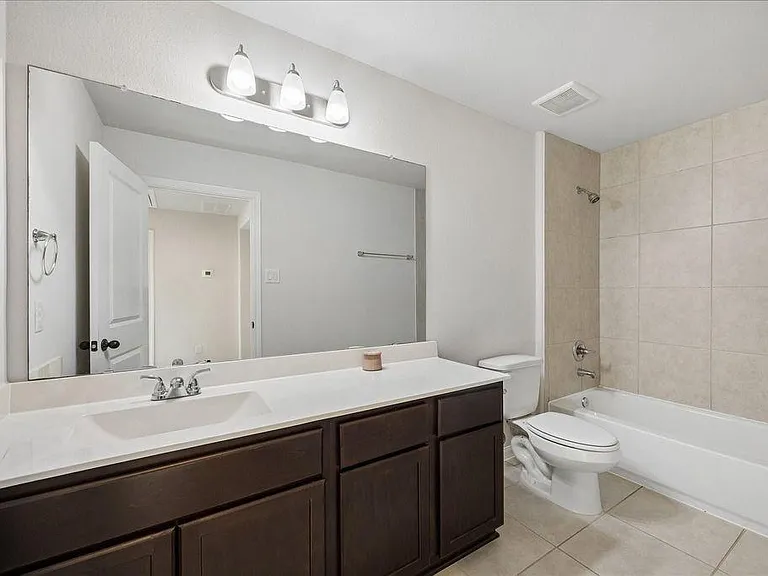 756 Lake Lacosta Dr — Photo 17