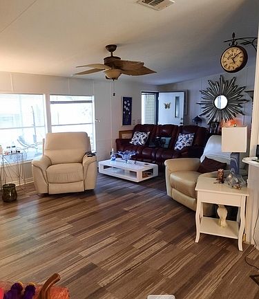 3rd image of 148 Woodland Dr