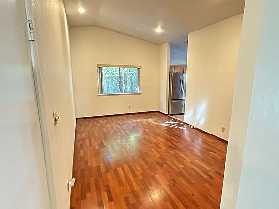 4th image of 3339 Monte Vista Ave