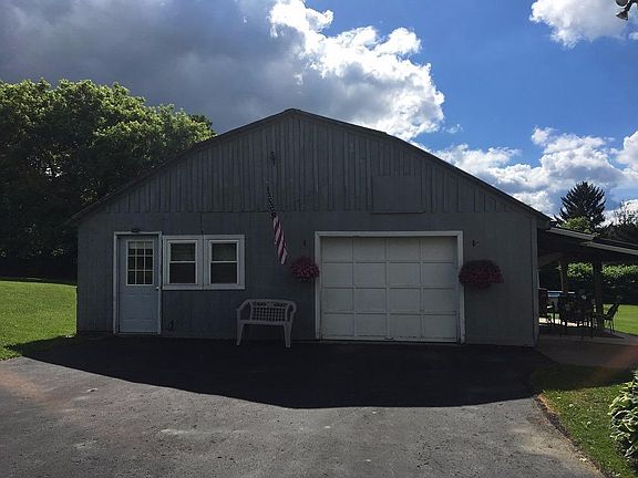 2nd image of 150 County Road 21