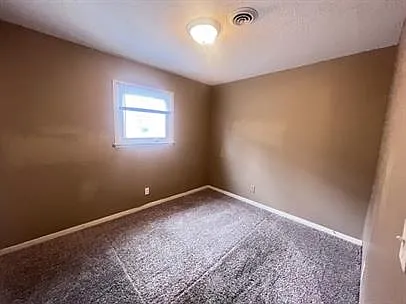 711 W Church St #8 — Photo 15