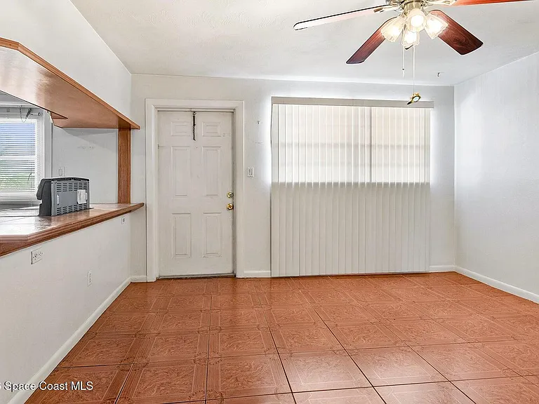 401 Monroe Ave #C201 — Photo 3