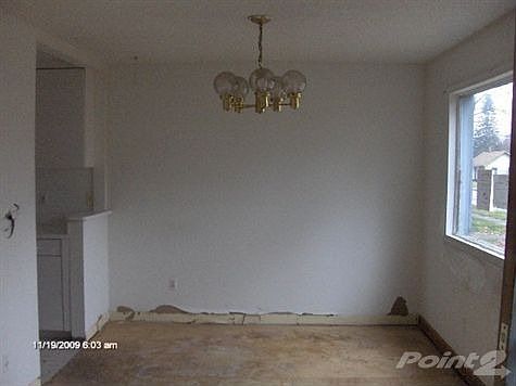 2nd image of 17165 Fenton St