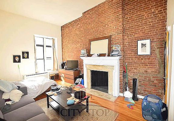 2nd image of 8 W 75th St APT 1B